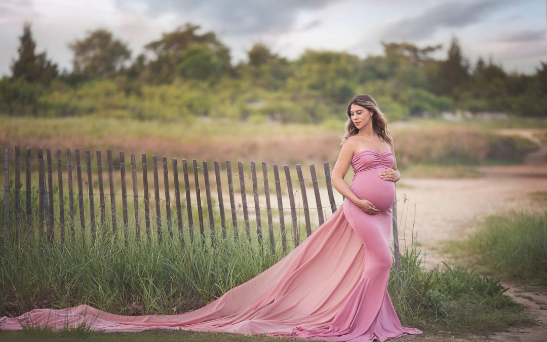 Maternity Photography FAQ: Answering Common Questions